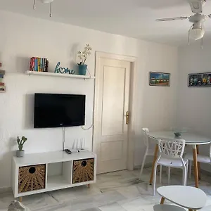 https://casitasmanoli-conil-plaza-huerta-de-enmedio.es-andalucia.com
