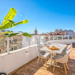 https://iloftmalaga-atico-plaza-de-las-flores.1costadelsol.com